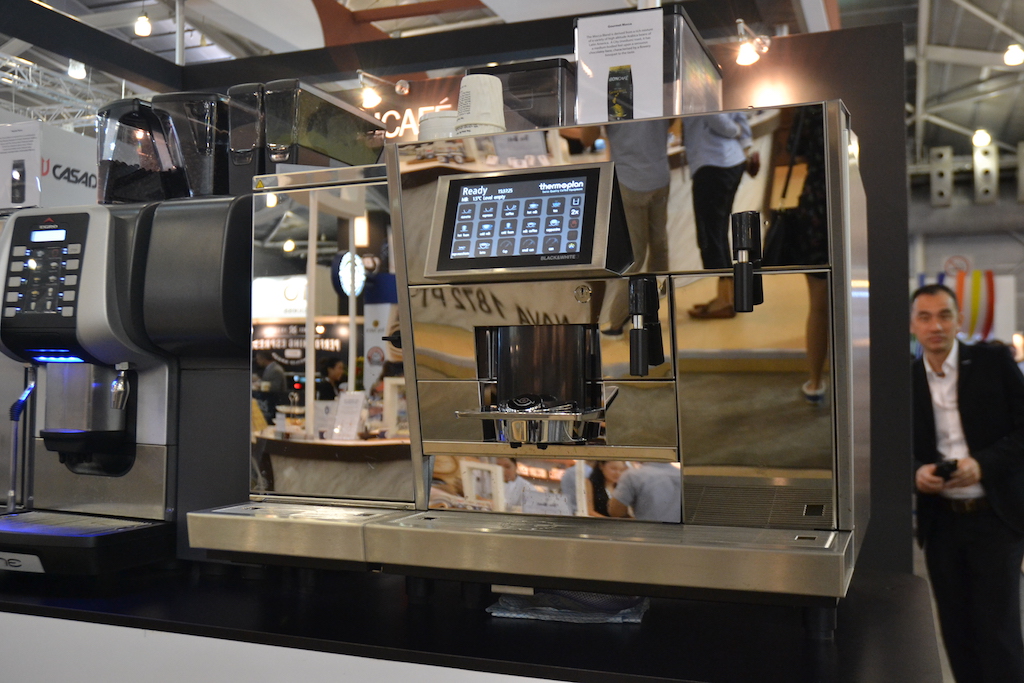 Using Hamilton Beach BrewStation 12-cup Coffee Maker - Peter's Kitchen  Corner 